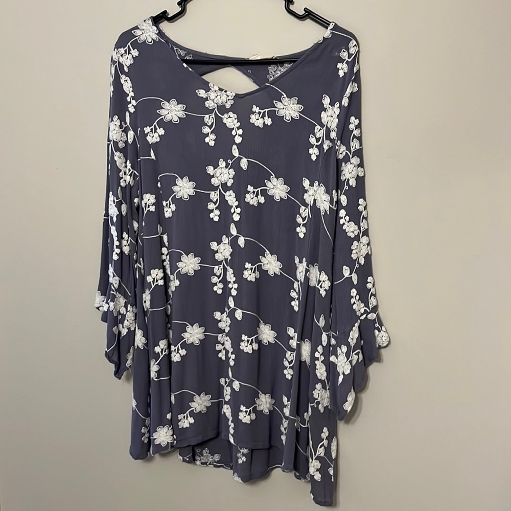 Women’s Altar’d State bell sleeve dress